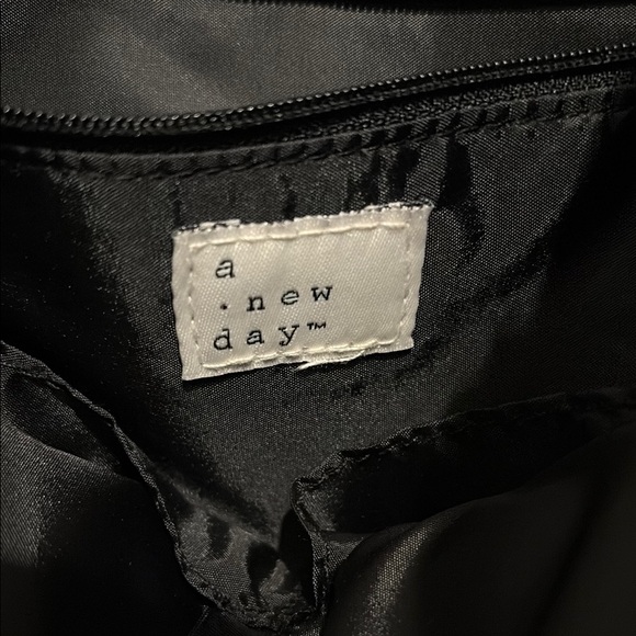 Tan Backpack - Picture 5 of 10